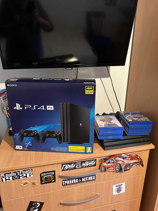 Плей стейшън 4 про  PS4 PRO