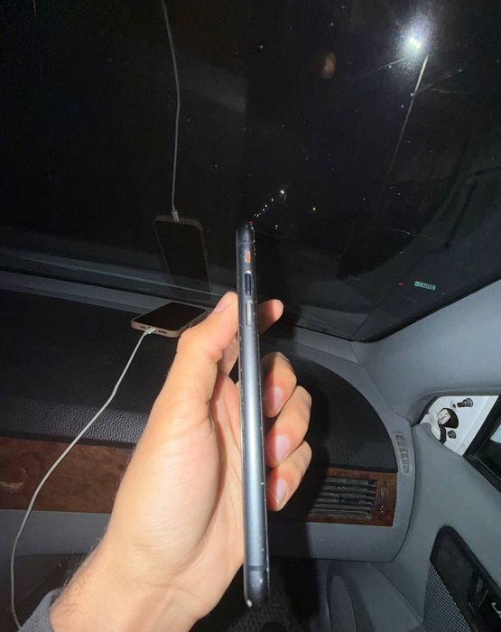 iPhone 11 128 GB sotiladi