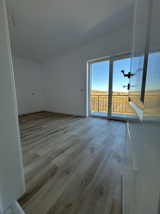 Case moderne cu etaj  Valea Lupului 136.500 de euro