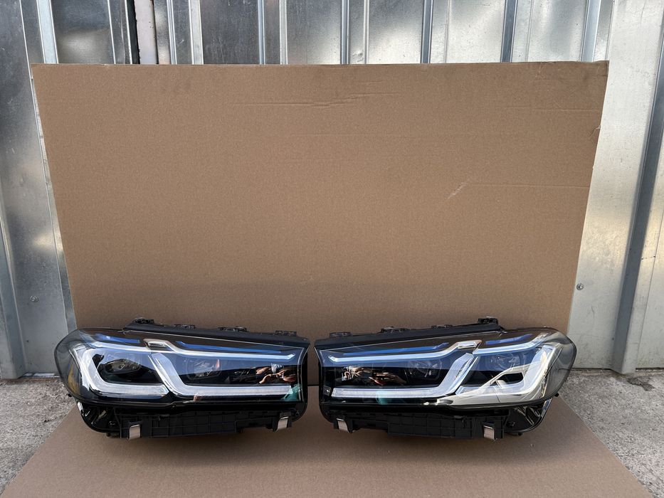 Bmw Seria 5 G30 G31 Facelift Set Faruri Far stanga-dreapta Laser