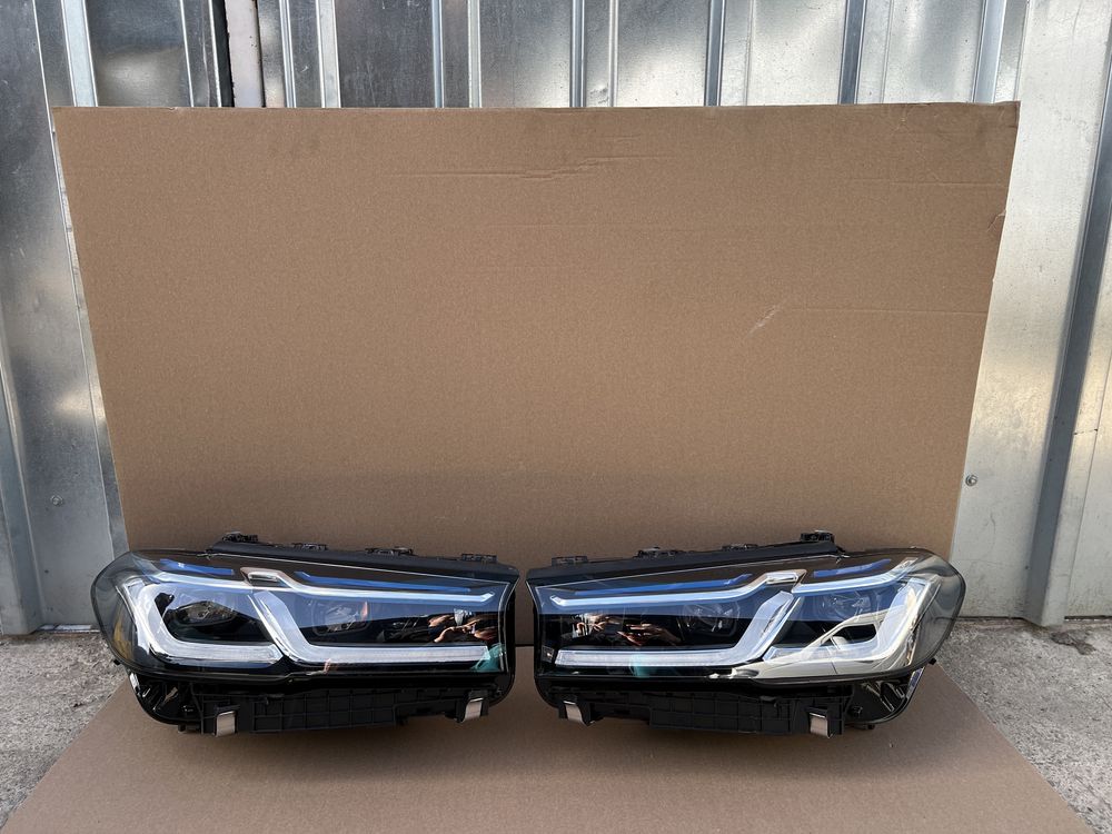 Bmw Seria 5 G30 G31 Facelift Set Faruri Far stanga-dreapta Laser