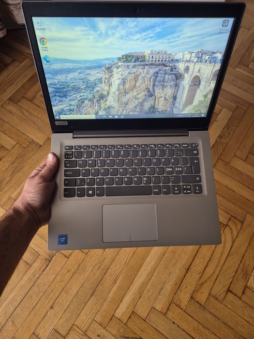 Laptop ultraslim Lenovo ideapad 120