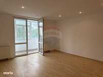 Apartament cu 4 camere de vânzare în zona Calea Romanului