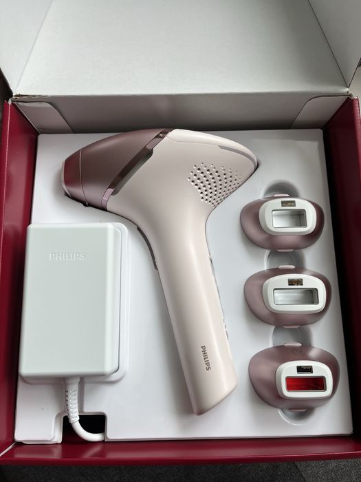 Фотоепилатор Philips  Lumea 9900 BRI977/00 Lumea