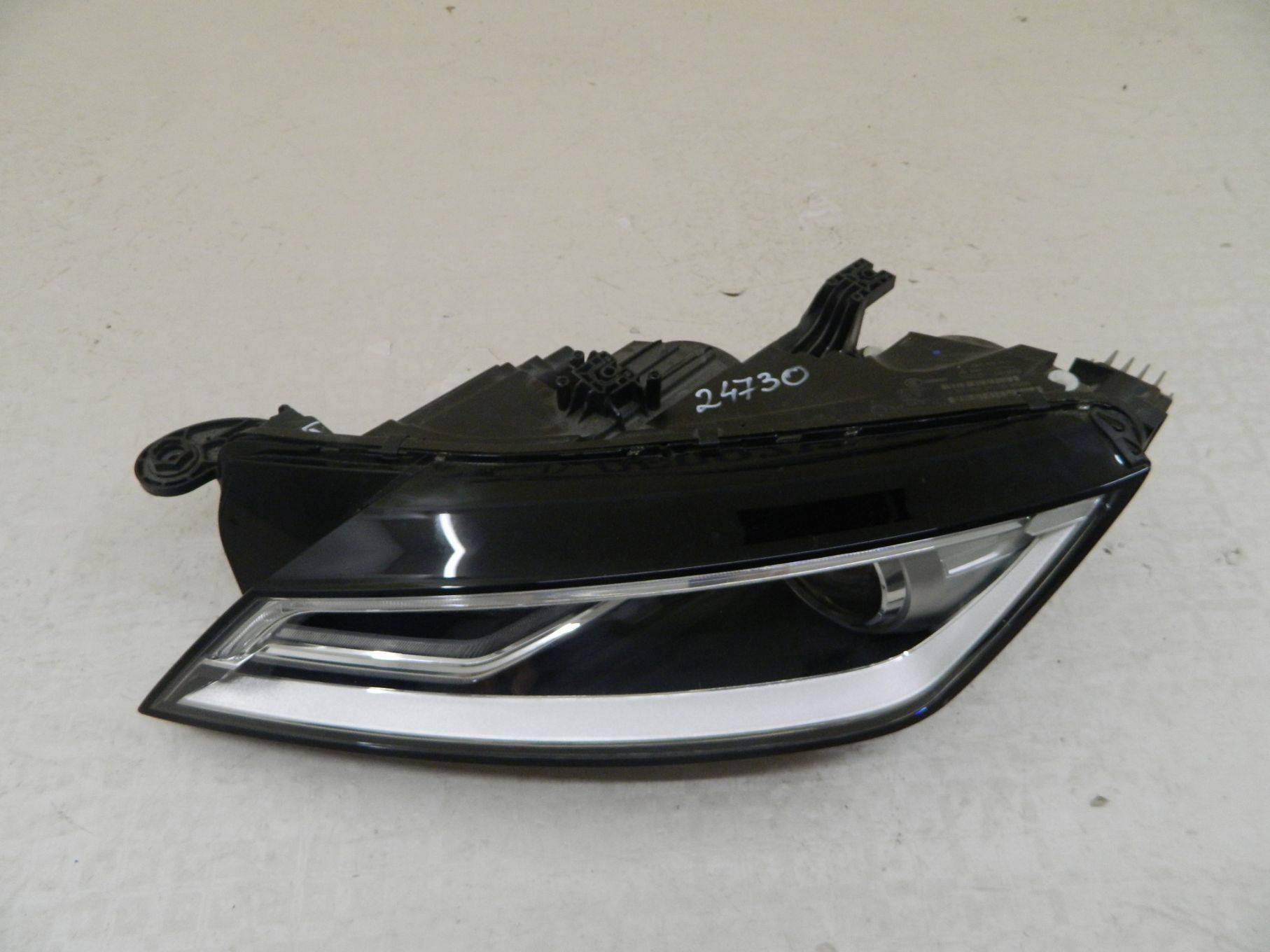 Far stanga Audi TT 8S B-Xenon LED, 2015, 2016, 2017, 2018, 2019, cod origine 8S0941105.