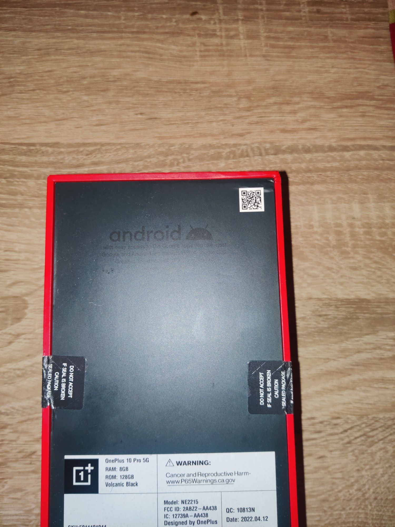 Продавам OnePlus 10Pro