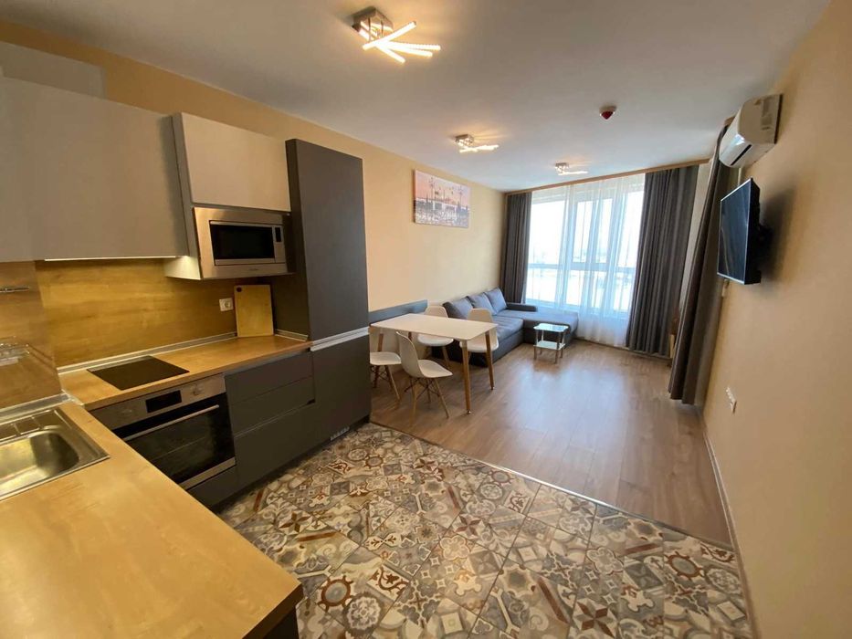 Дава се под наем Двустаен апартамент в Бургас, Славейков - 61 кв.м за 600 € - Снимка #1