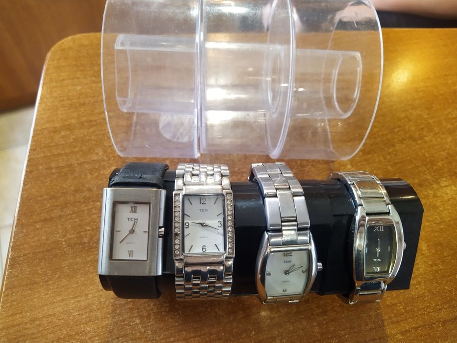 Дамски ръчни часовници 15лв броя