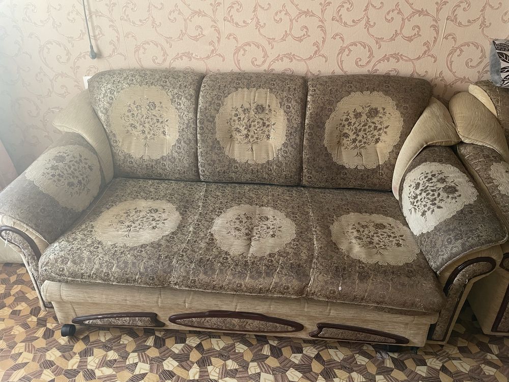 Продам диван и кресло