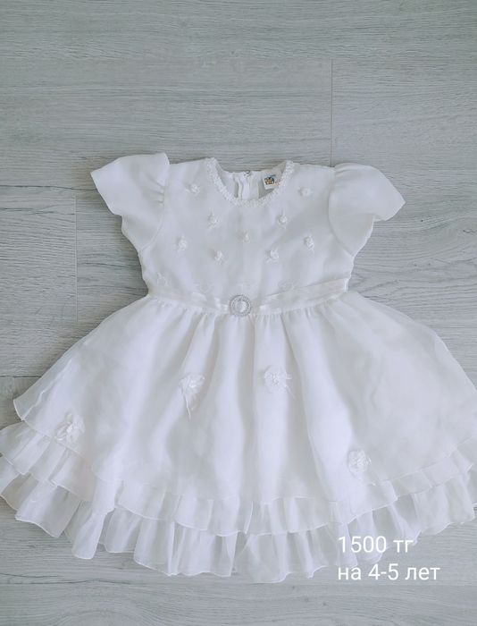 Продам детские платья в отличном состоянии, почти все новые от 1 до 5