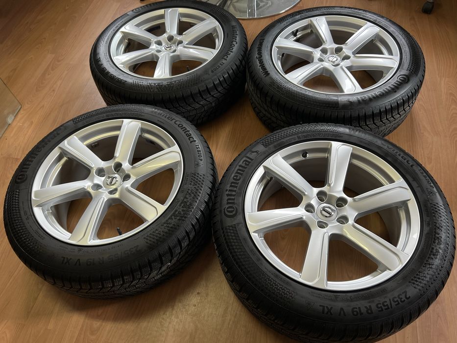 Jante Iarna Noi 2025 Volvo XC90 T8 19inch 235 55 19 Conti Winter TS870