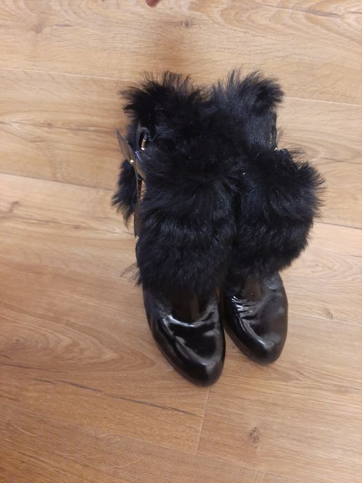 Обувки на ток и боти 37 номер