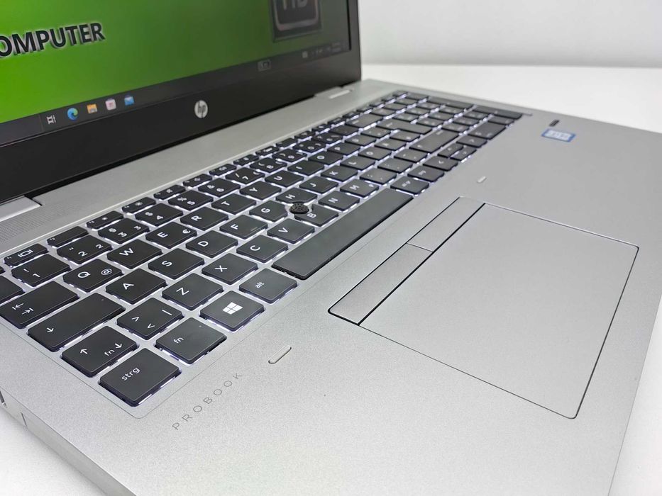 Laptop ca NOU HP PRO 15  i5 8350U  . Garantie 1 AN