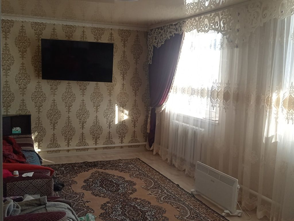 Продам дом в нурлыкоше все мебель остаётся уголь дрова есть ипотека