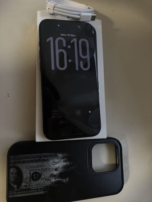 Vand Iphone 15 pro 128gb full box