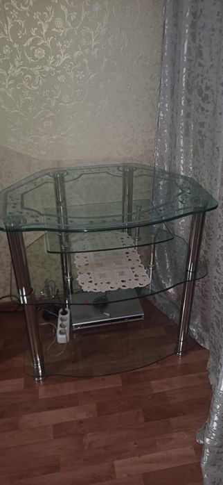 Продам подставку для телевизора.