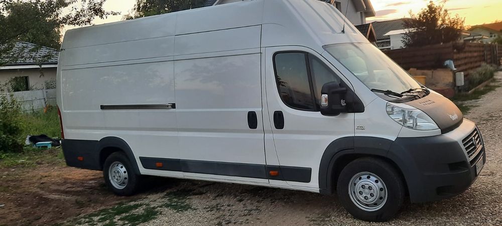 Fiat ducato, 350 mii km aer condit, euro 5,functioneaza ca un TURISM.