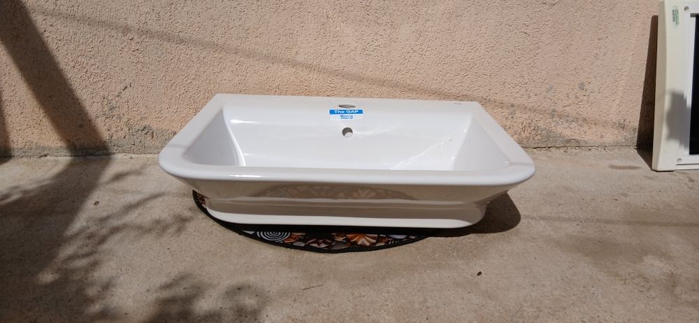 Vand chiuveta Roca  noua