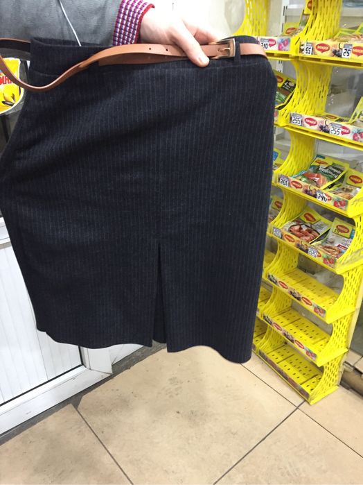 Продам женскую юбку