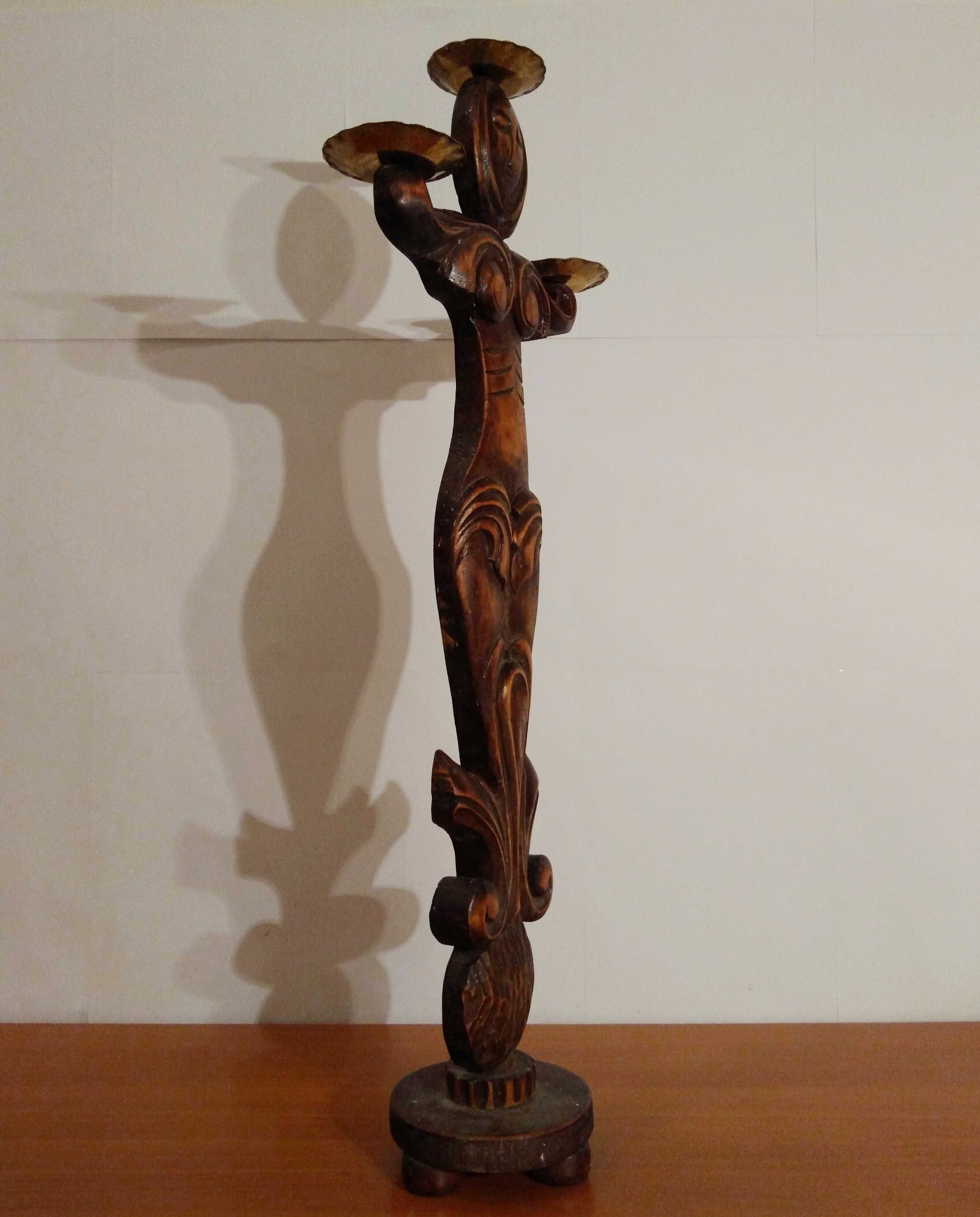 Sfesnic Art Deco | Silueta in echilibru | veche sculptura in lemn