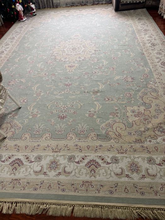 Продам    ковер