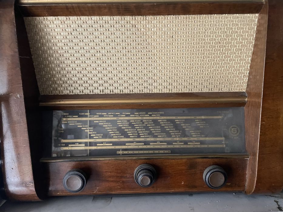 Aparat radio Terta cu lampa made Ungaria