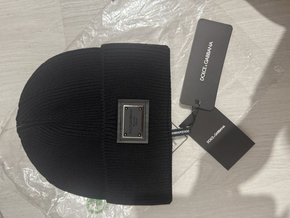 caciula dolce noua cu eticheta