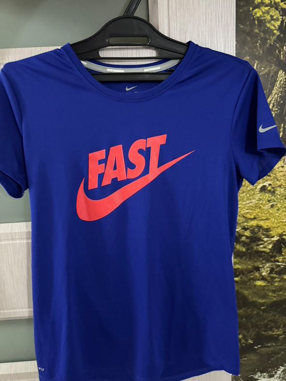 Nike тениски нови