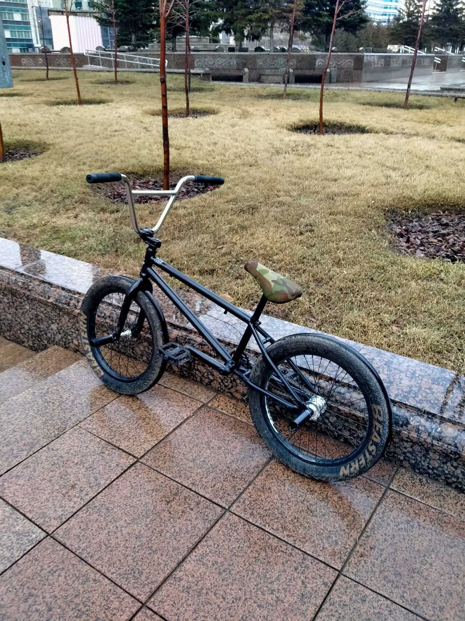 Срочно продам bmx в отличном состоянии, трюковой велосипед