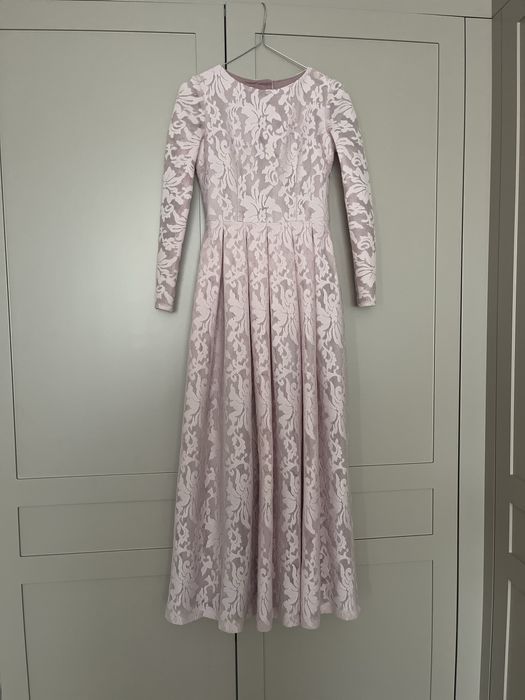 Продам женское  платье,совершенно новое,подходит на выпускной вечер