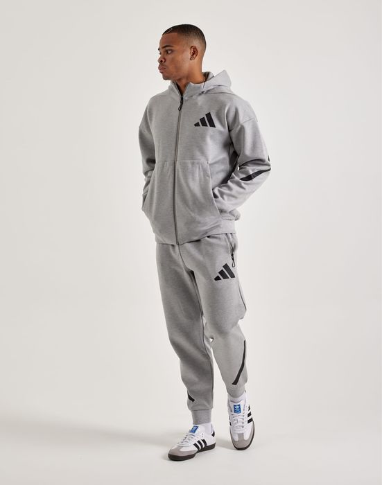 Спортивный костюм Adidas ZNE