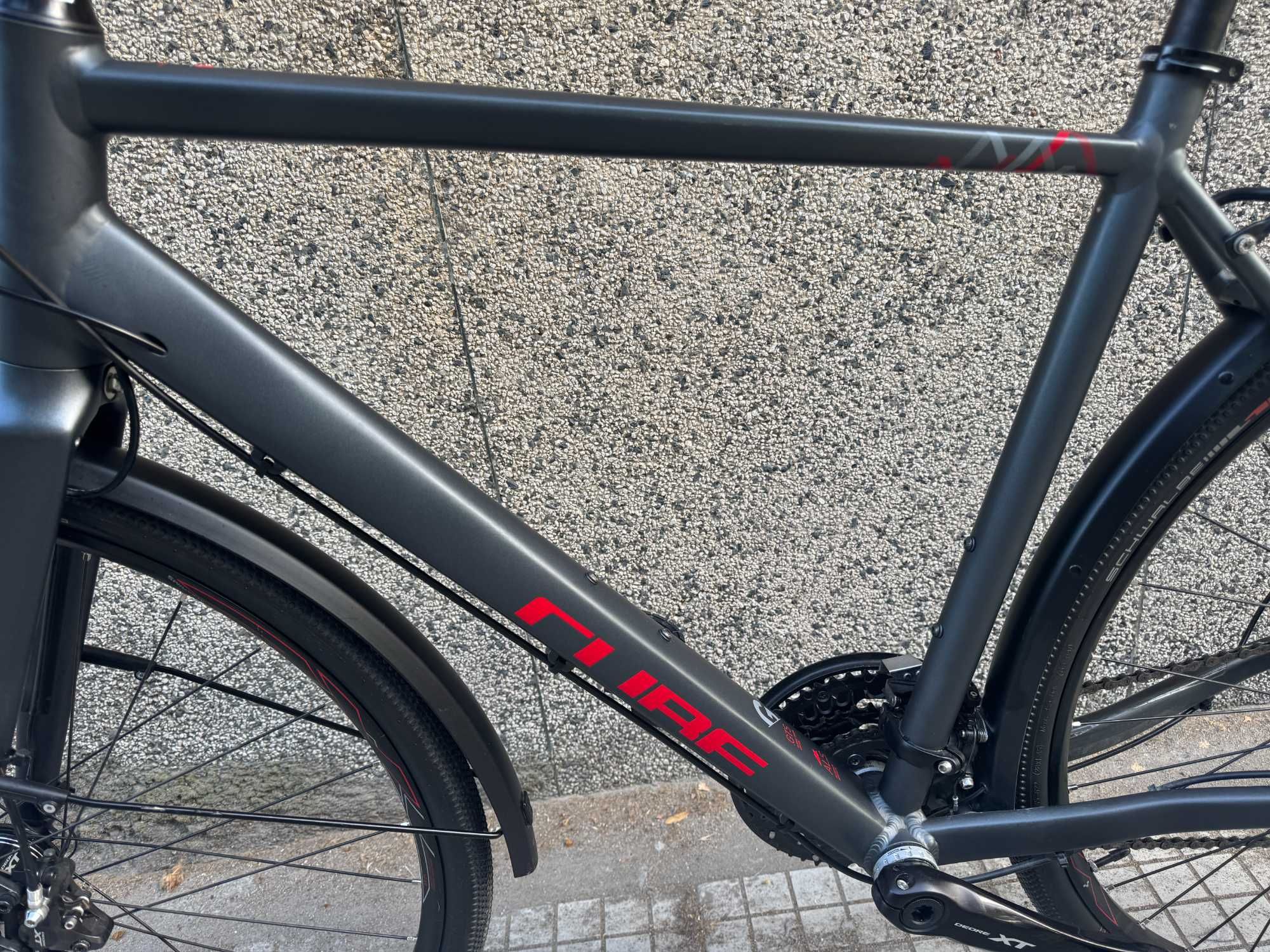 Cube Travel Sport 28''/Full Shimano XT 3x10/Led Light/Динамо главина