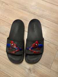 Papuci Adidas Adilette Spider Man nr 36 .