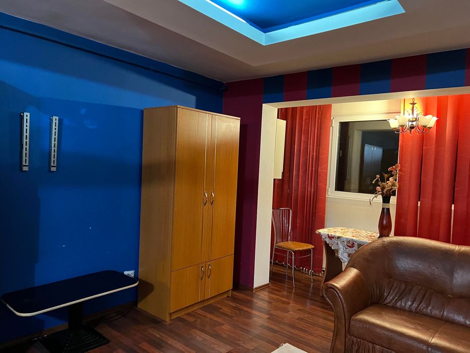 Garsoniera de inchiriat