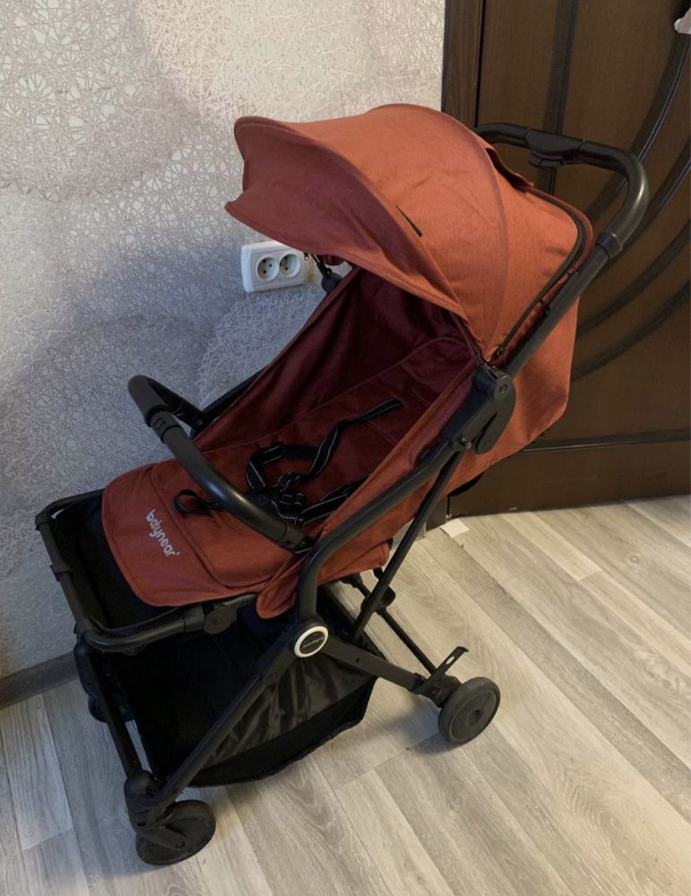 Detskiy kolyaska chemodan yengidey srochna sotiladi