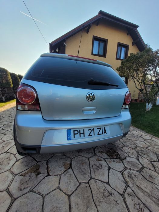 Volkswagen CROSS POLO