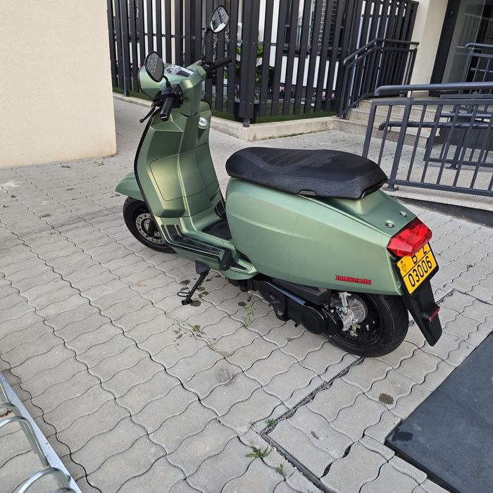 Scuter Lambretta V50 Special