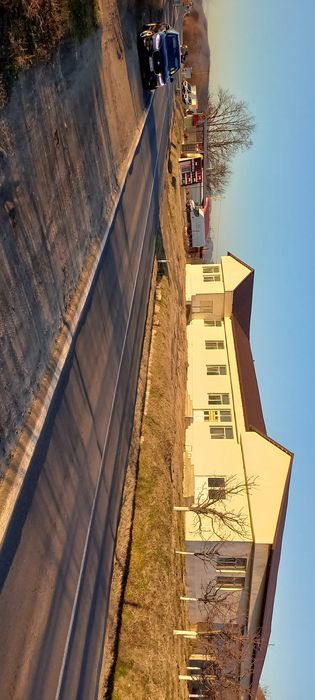 Vand sau Schimb Spațiu Comercial Com Voinesti, Sat Izvoare Suduleni, D