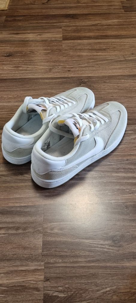 Дамски кецове Nike