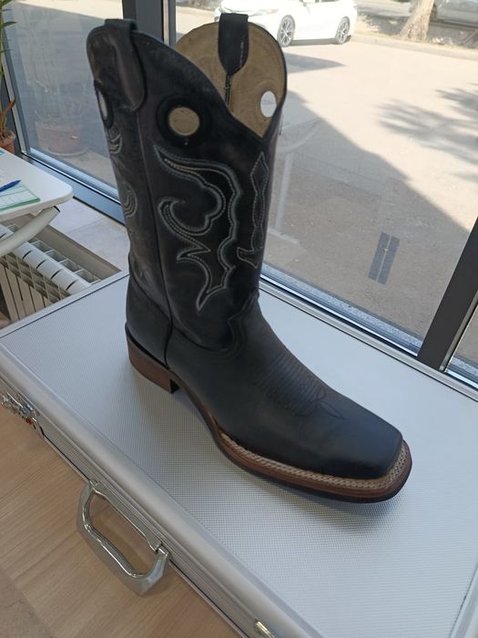 Сапоги ковбойские
