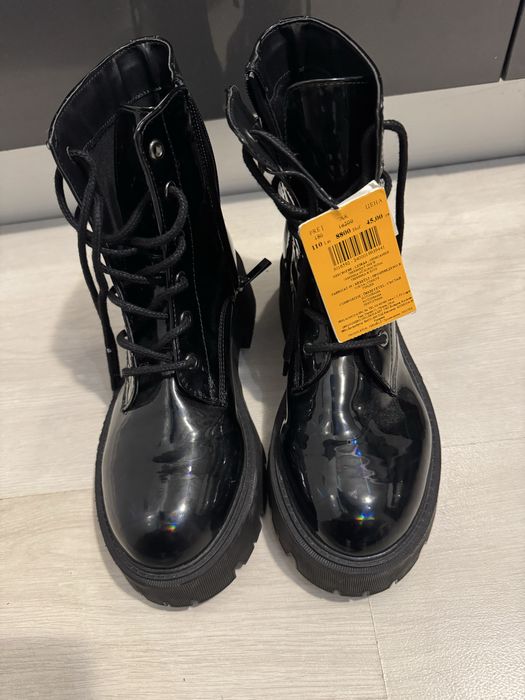 Черни обувки Bershka