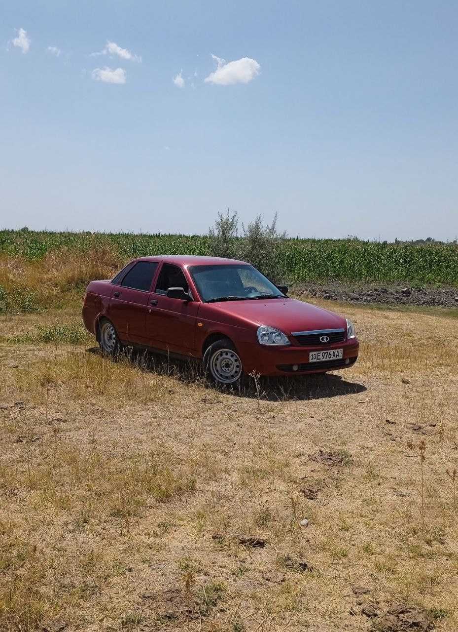 Лада ПРИОРА седан