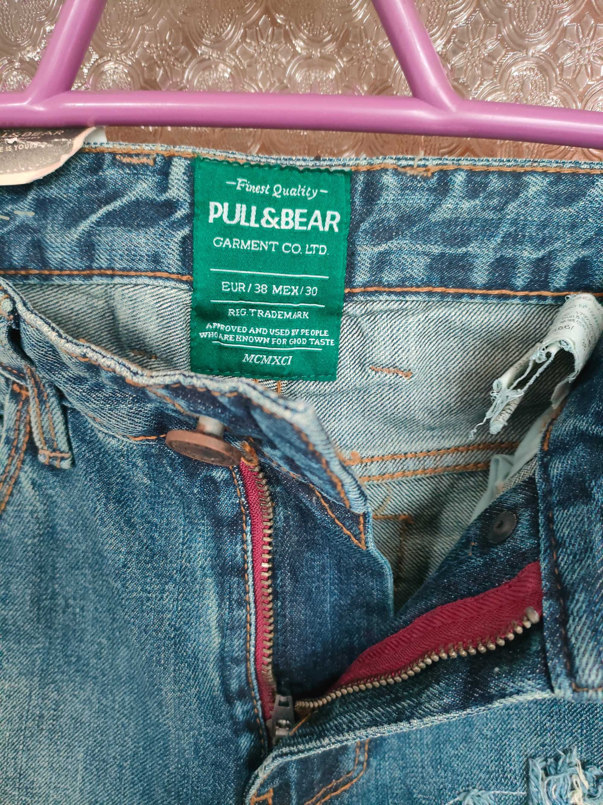 Дамски дънки Pull&Bear чисто нови, 38 номер, регулар фит.
