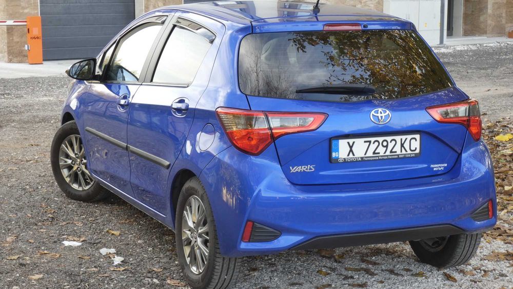 Toyota Yaris 2020г  40 000км