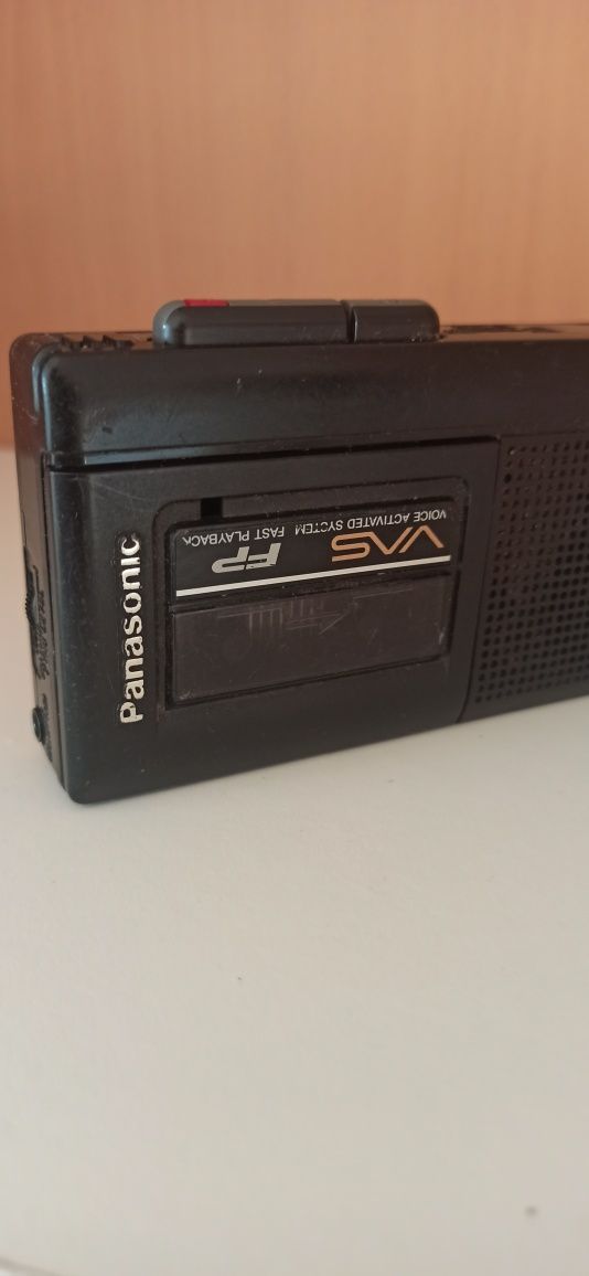 Reportofon Panasonic RN-104 + caseta