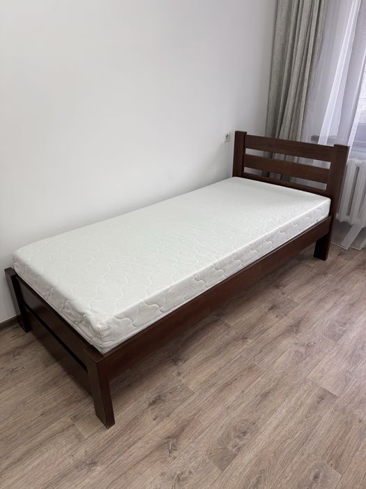 Продам односпальную кровать