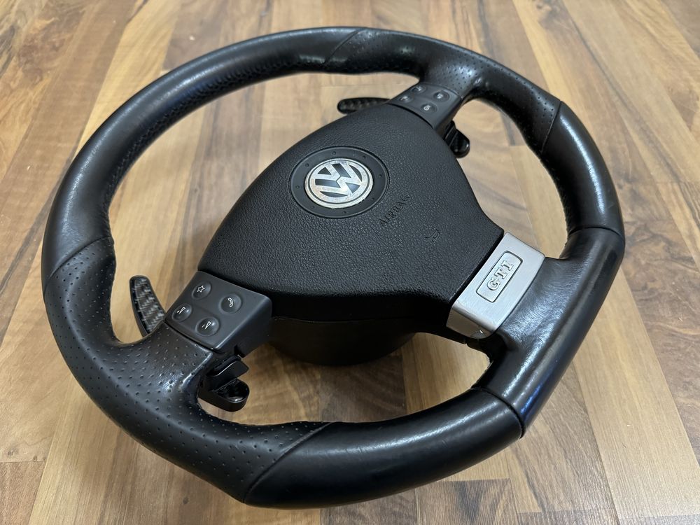 Оригинален скосен GTI мулти волан с пера за Vw