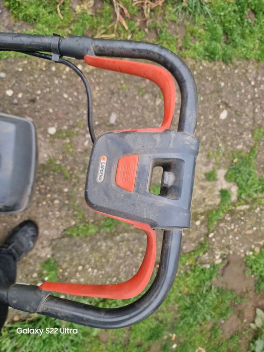 Електрическа  косачка гардена32 Е