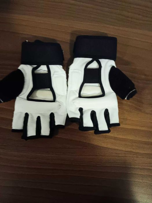 Ръкавци за таекуондо