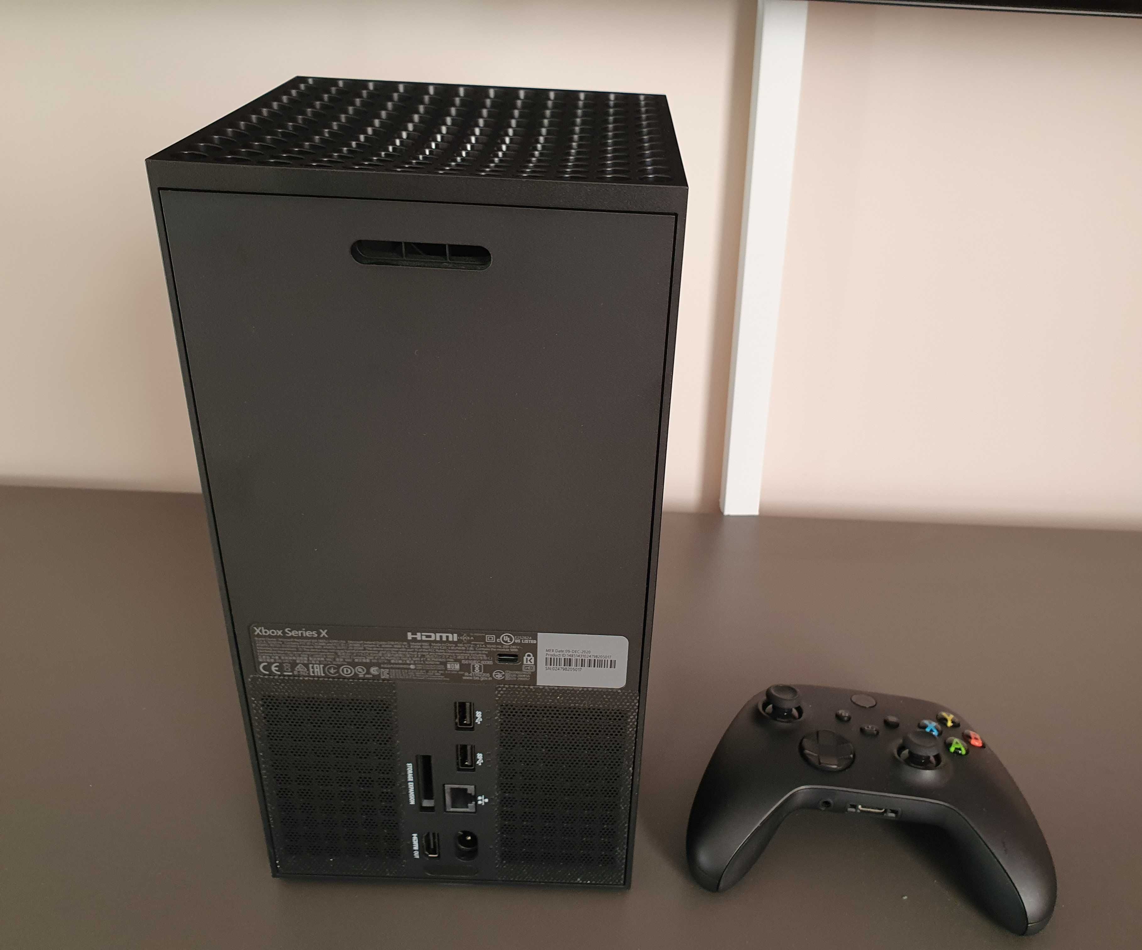 Xbox Seriex X 1TB + аксесоари